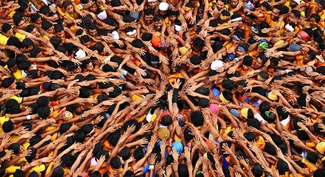 Enochlophobia or Demofobia (Phobia of the Crowds) Symptoms Causes